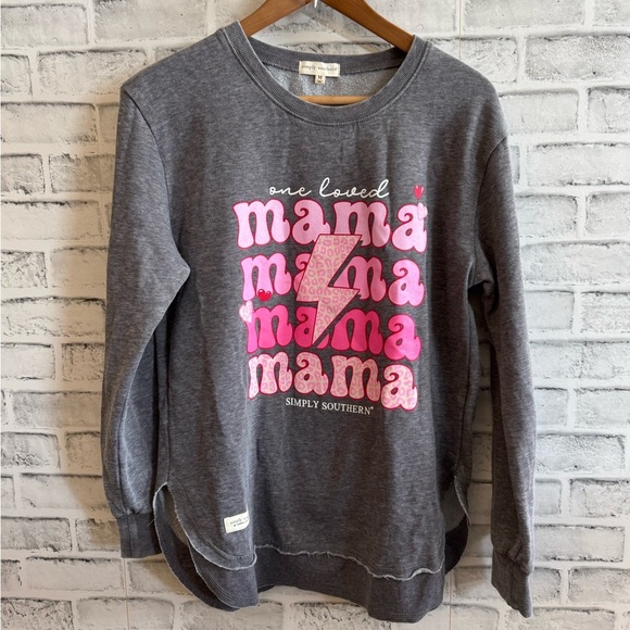 Women’s Simply Southern gray One Loved MAMA pullover sweatshirt Size Medium - Picture 1 of 4